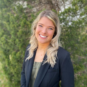 Meet your Posher, Nicole